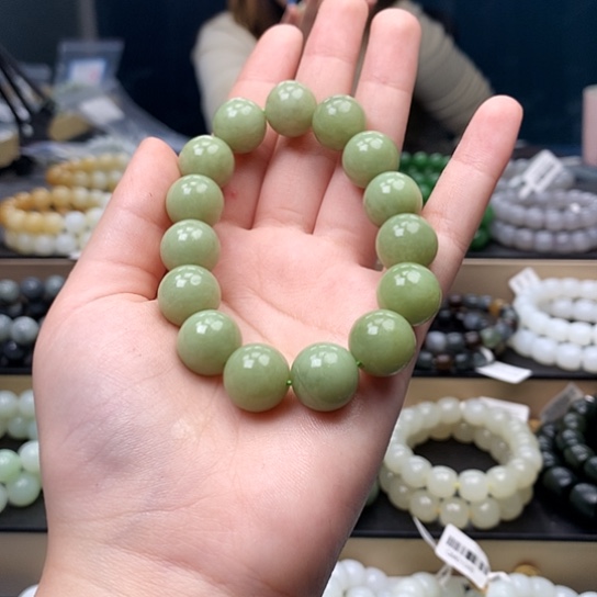 未镶嵌和田玉手链