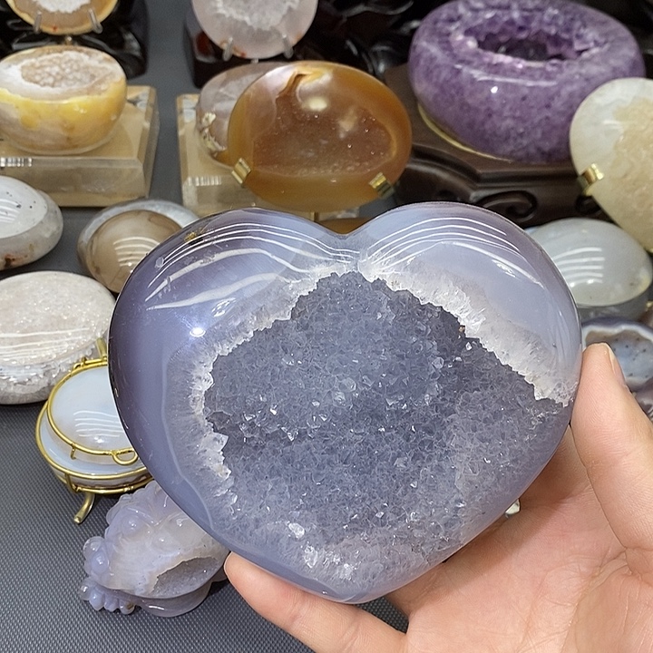 紫晶摆件未镶嵌爱心