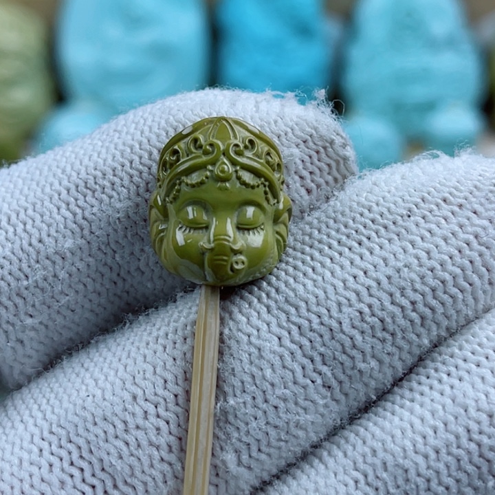 绿松石未镶嵌珠宝奇石