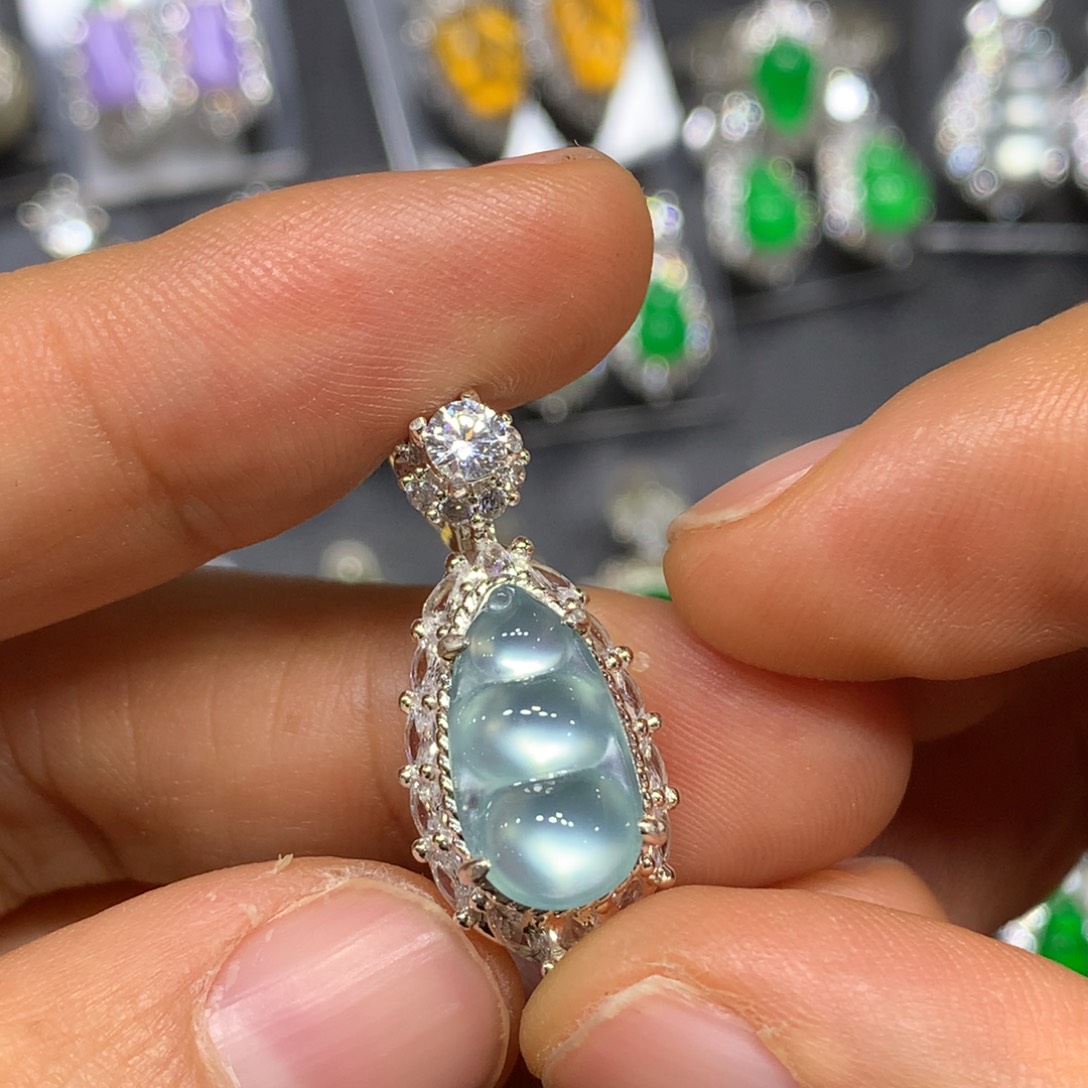 定制翡翠未镶嵌时尚买断不退