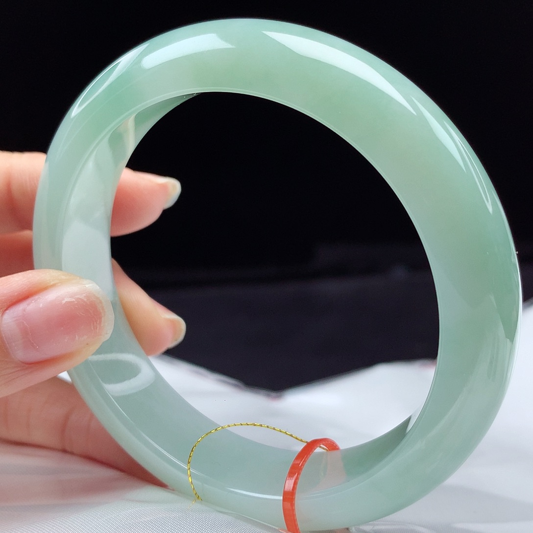 翡翠手镯未镶嵌58圈3356