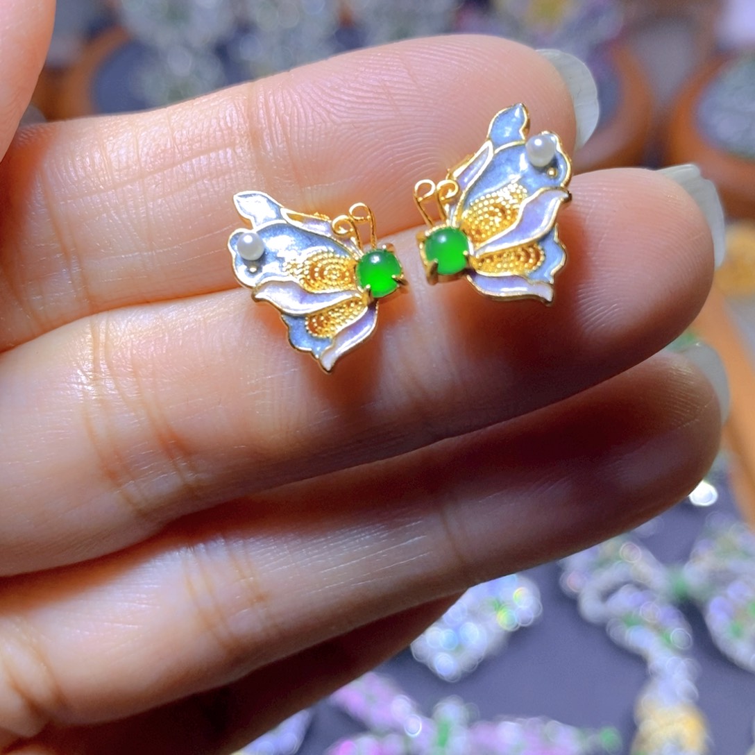 翡翠颈饰银S925镶嵌天然翡翠