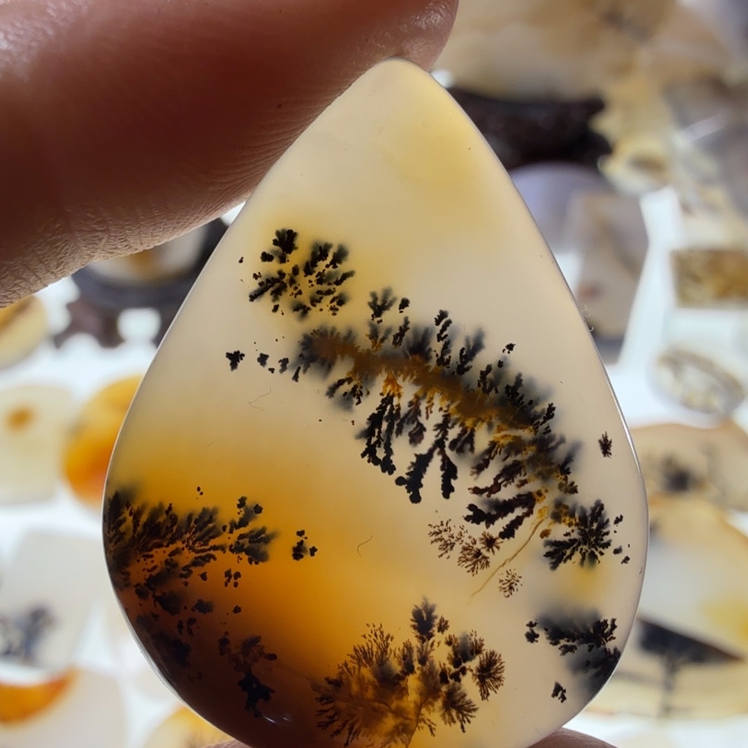 玛瑙/玉髓未镶嵌珠宝半成品