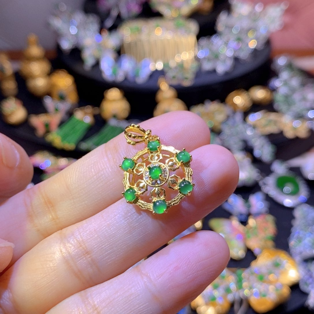 翡翠银S925镶嵌项圈天然翡翠