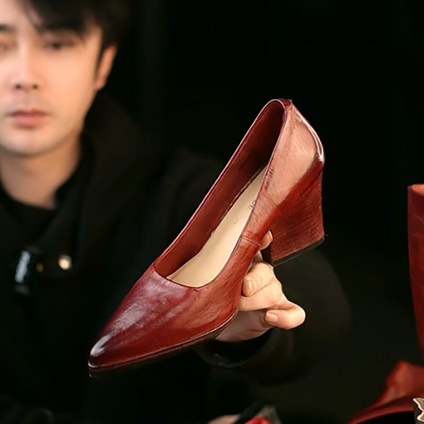 水洗马皮黑色粗跟气质尖头中古鞋法式高跟通勤鞋浅口单鞋女鞋