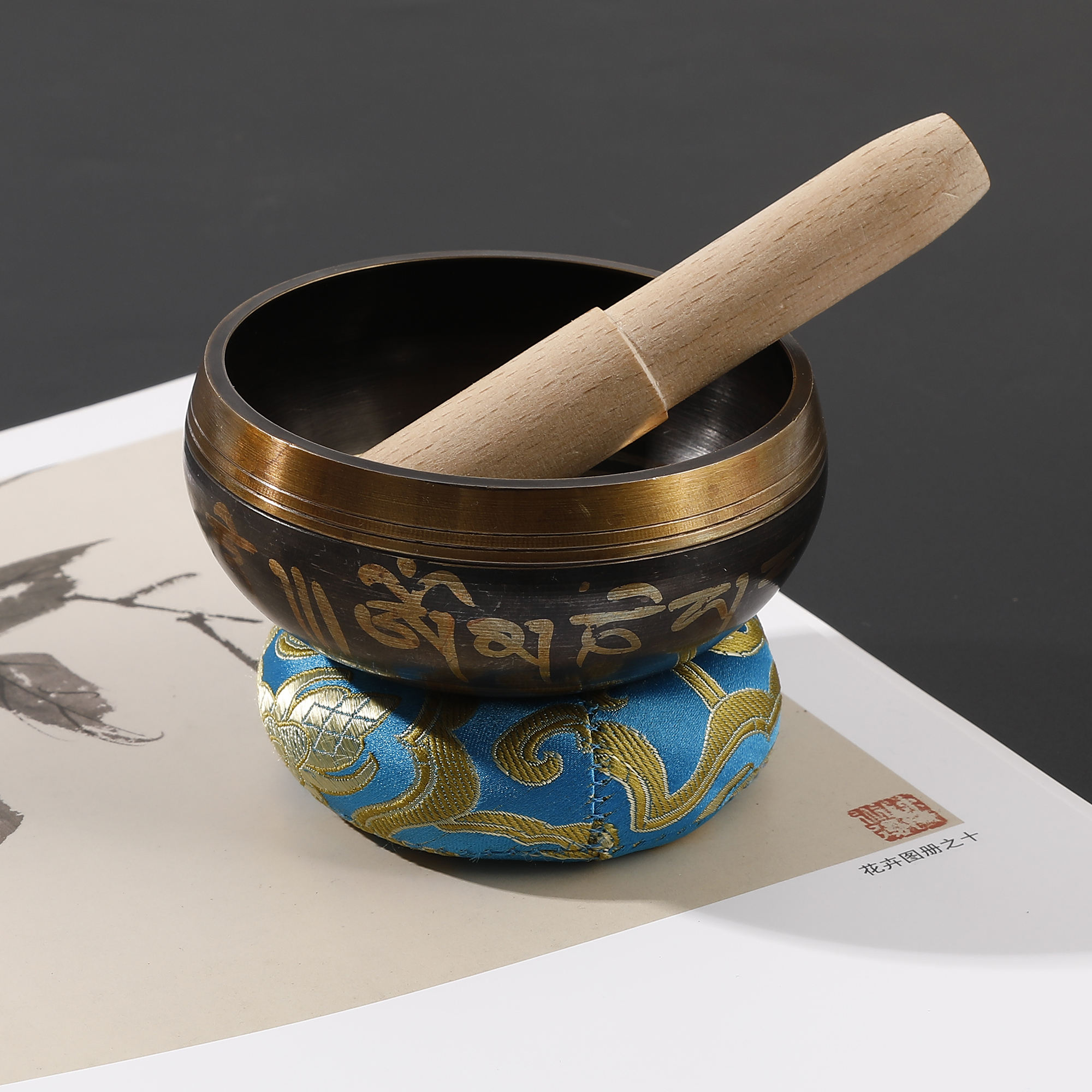 铜合金婚庆饰品 一了个卜钵收藏钵