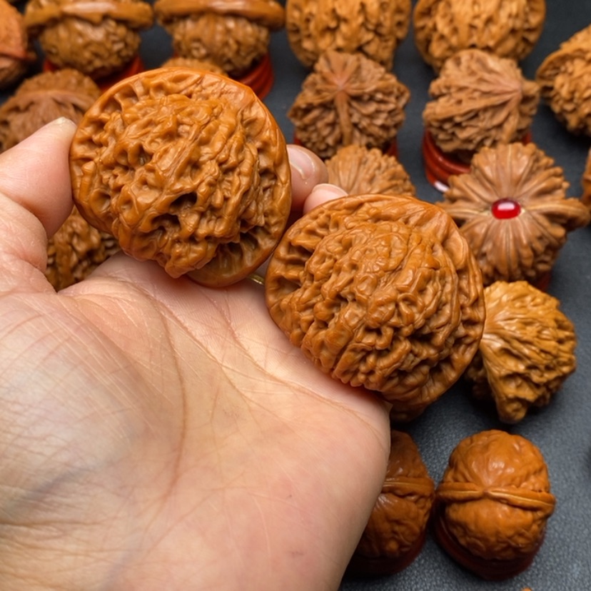 【闪购商品】文玩核桃把件47官帽