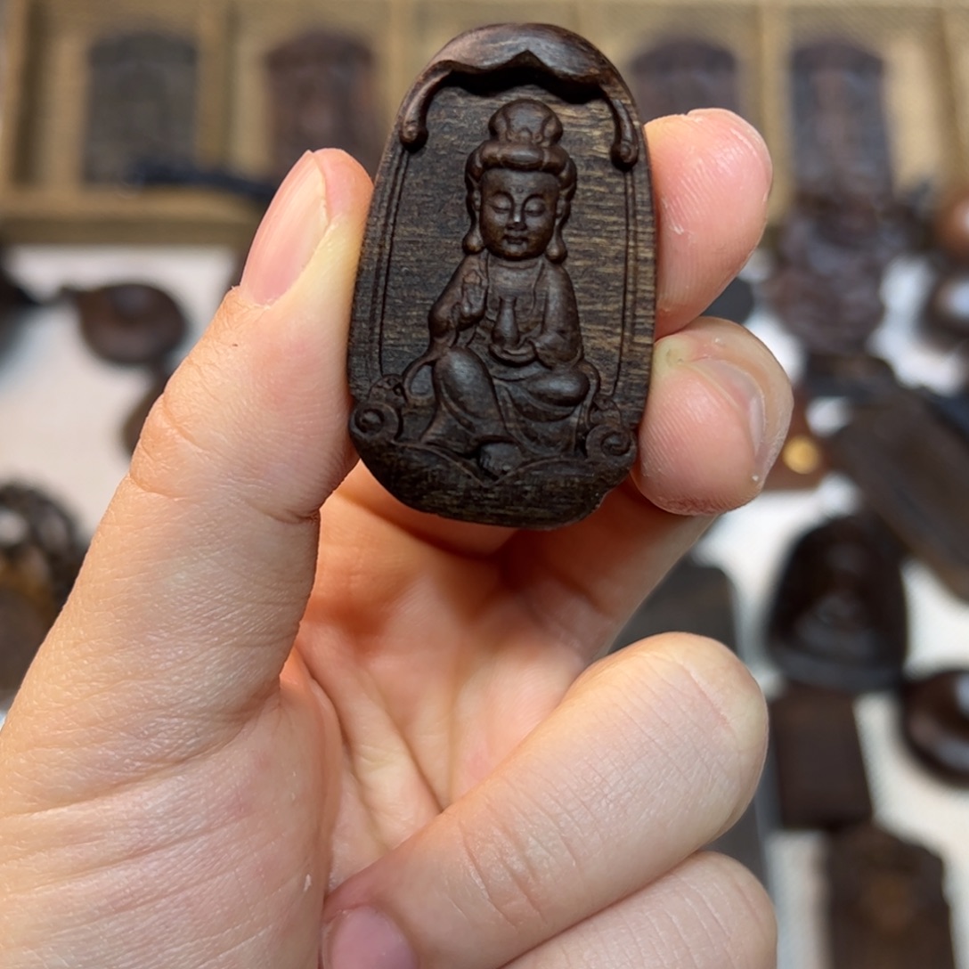 沉香沉香木制品观音