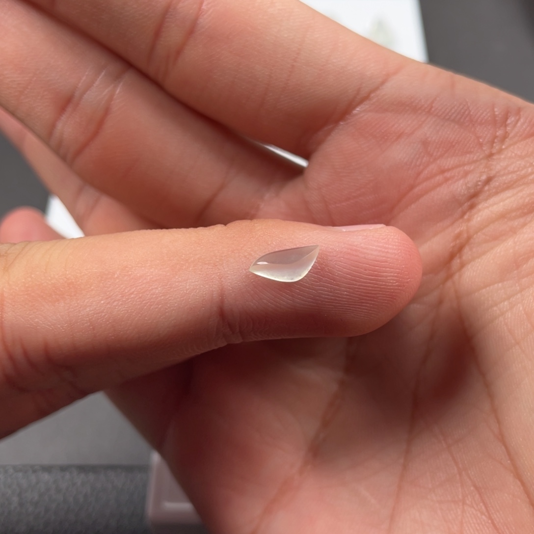 柒****翡翠未镶嵌挂件翡翠珠宝翡翠珠宝