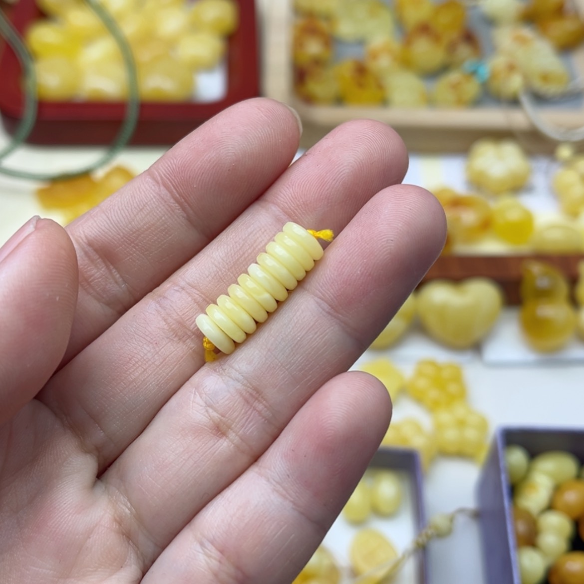 【闪购商品】蜜蜡裸石未镶嵌配饰