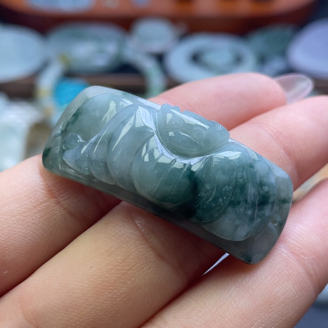 颈饰未镶嵌翡翠翡翠