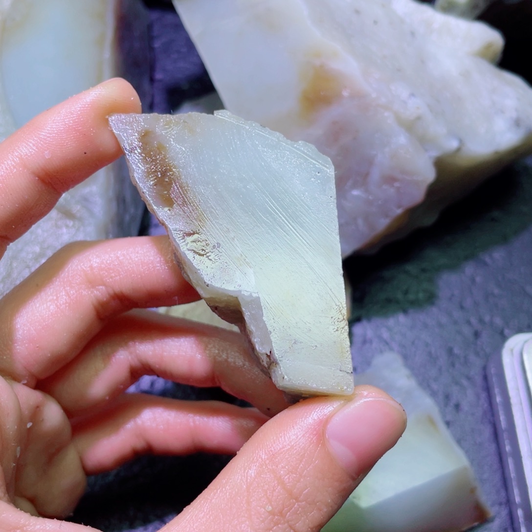 和田玉未镶嵌珠宝半成品