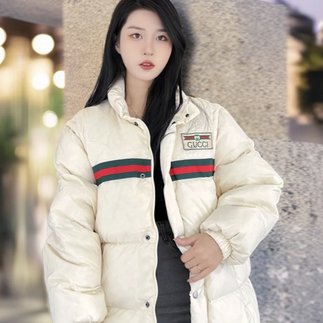 95新 GUCCI/古驰  bb2561 锦纶 红绿彩条logo外套 38码