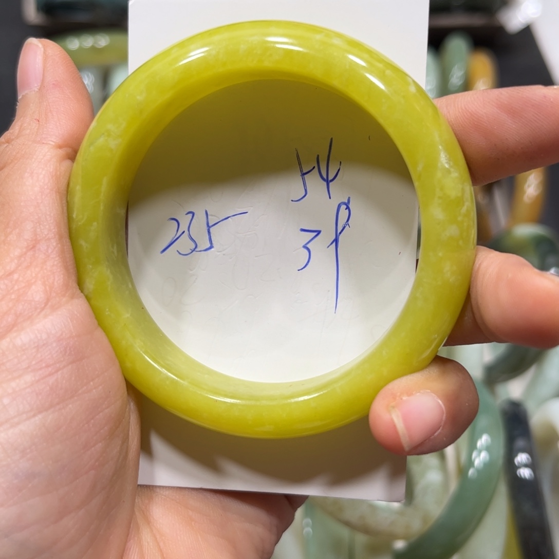 未镶嵌蛇纹石玉手镯