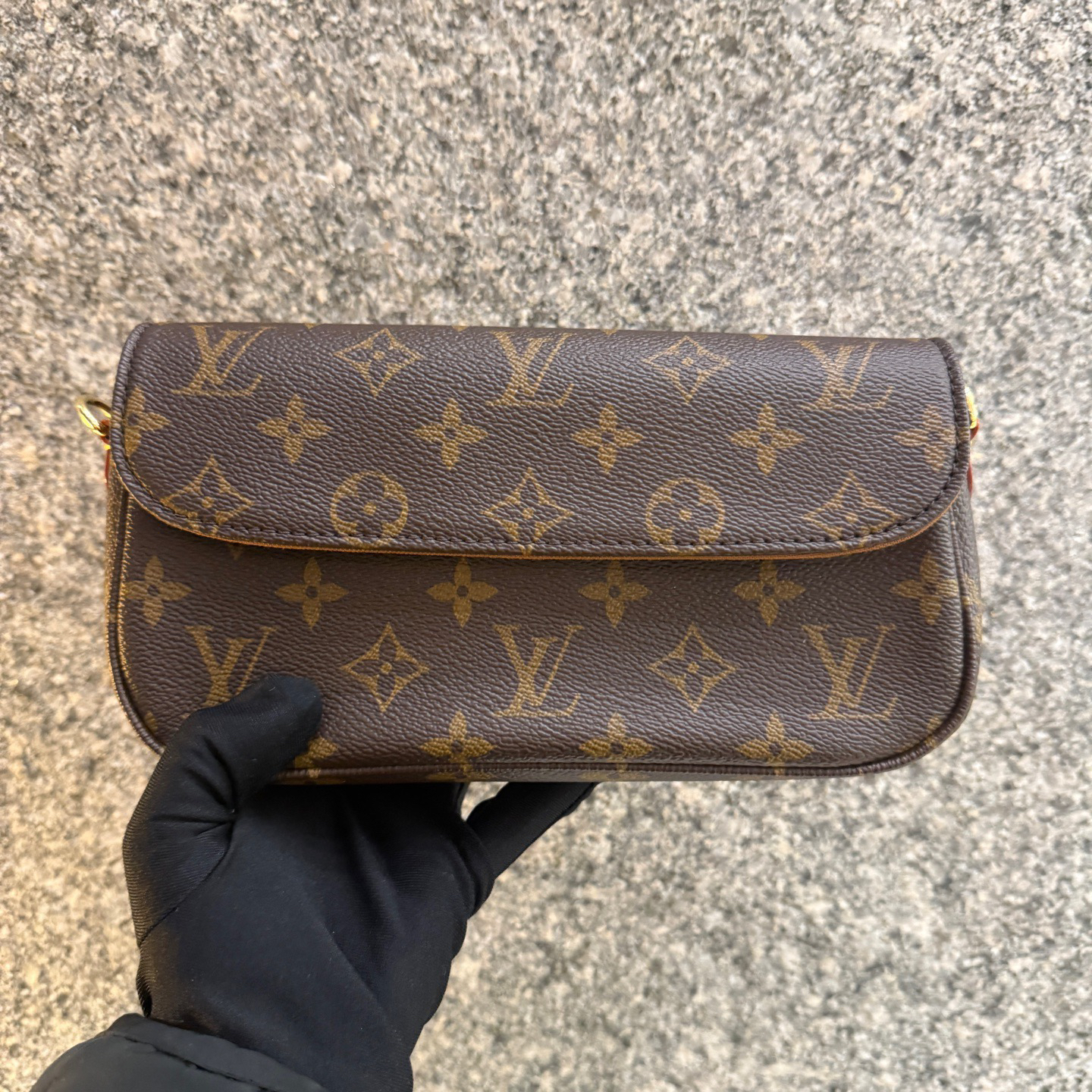 95新 LouisVuitton/路易威登 18690036/KIKIFIFI/ivy斜挎包