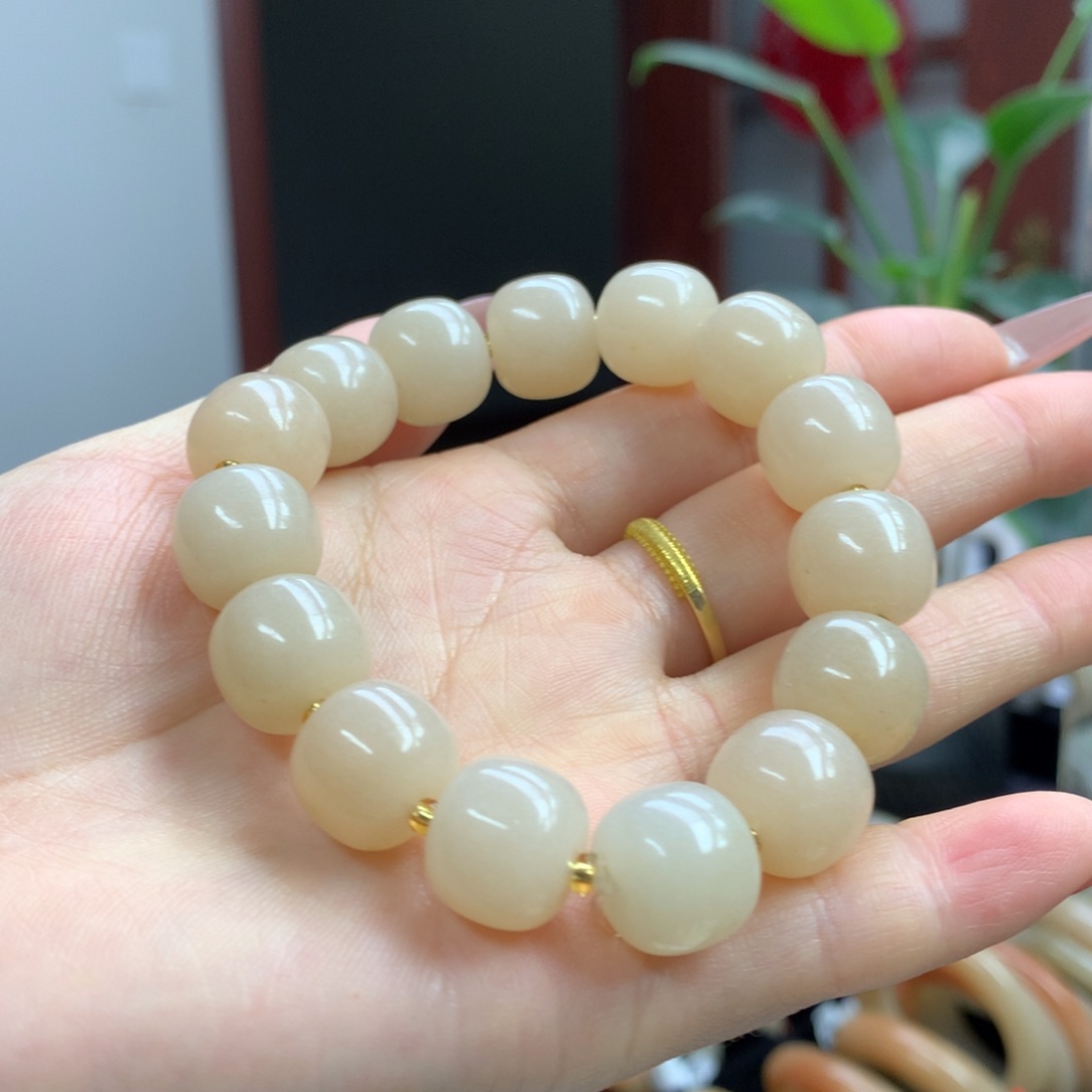 石英质玉串未镶嵌