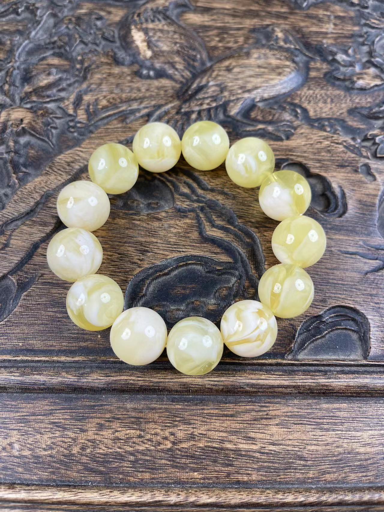 飘花蜜蜡手串一个{小七甄选}