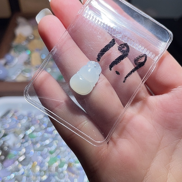 翡翠银S925镶嵌颈饰翡翠