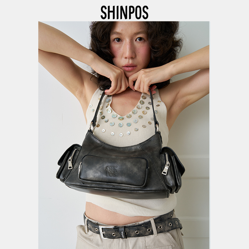 shinpos · 一般无趣 闪耀 多口袋黑色单肩手提擦色机车包牛皮包包