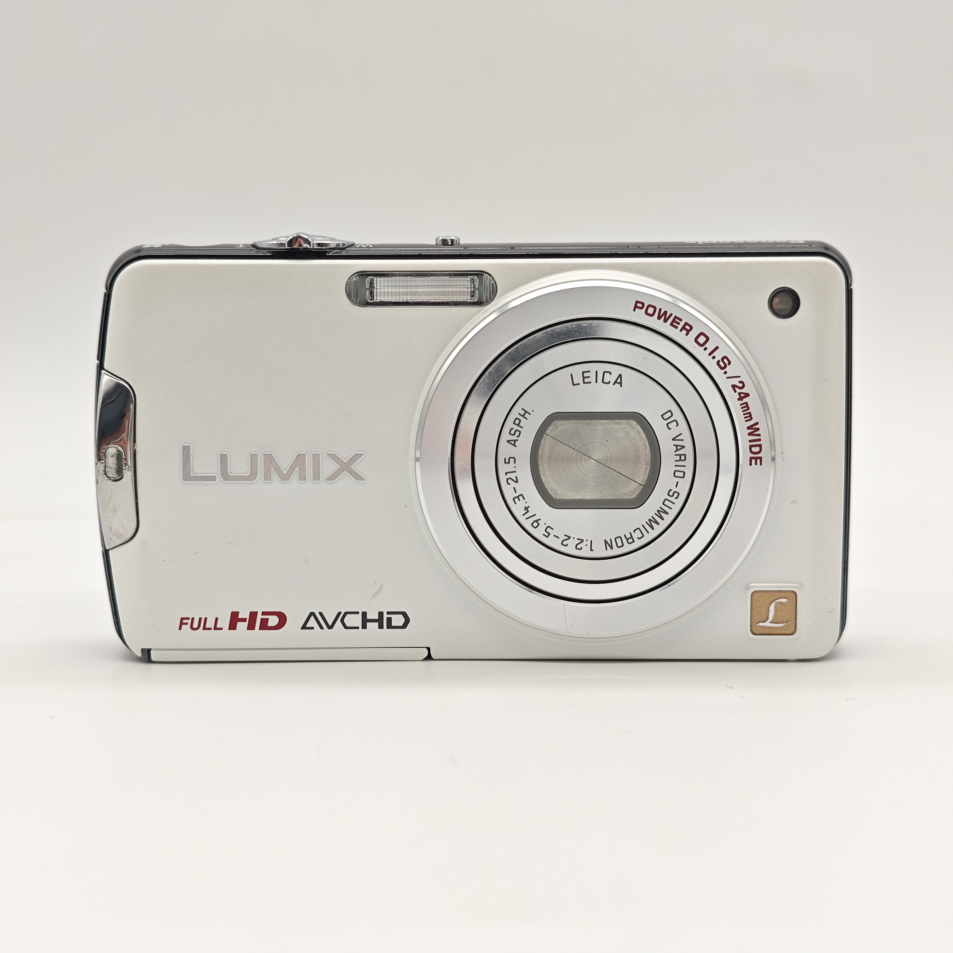 9新 Panasonic/松下 FX700 白色 日版1400万像素5倍变焦 出片冷白