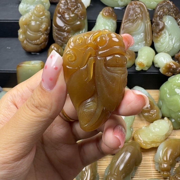 未镶嵌和田玉挂件