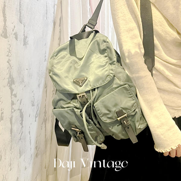 大吉中古/Prada普拉达绿色银扣尼龙30双肩包