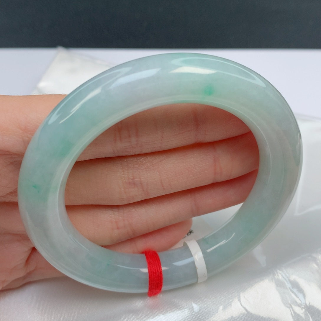 翡翠手镯未镶嵌55.7胖圆条