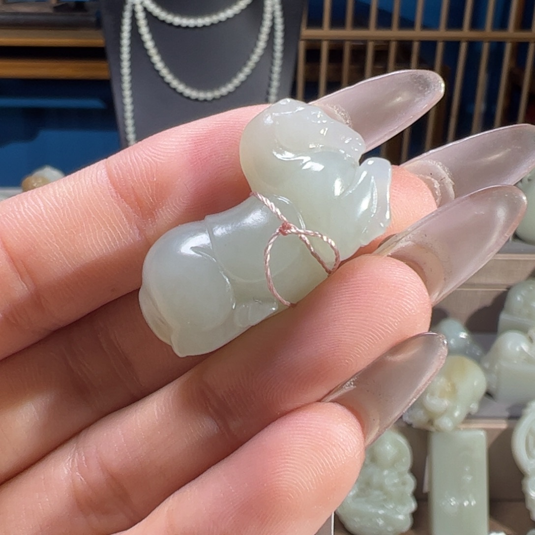 和田玉（糖玉）未镶嵌颈饰