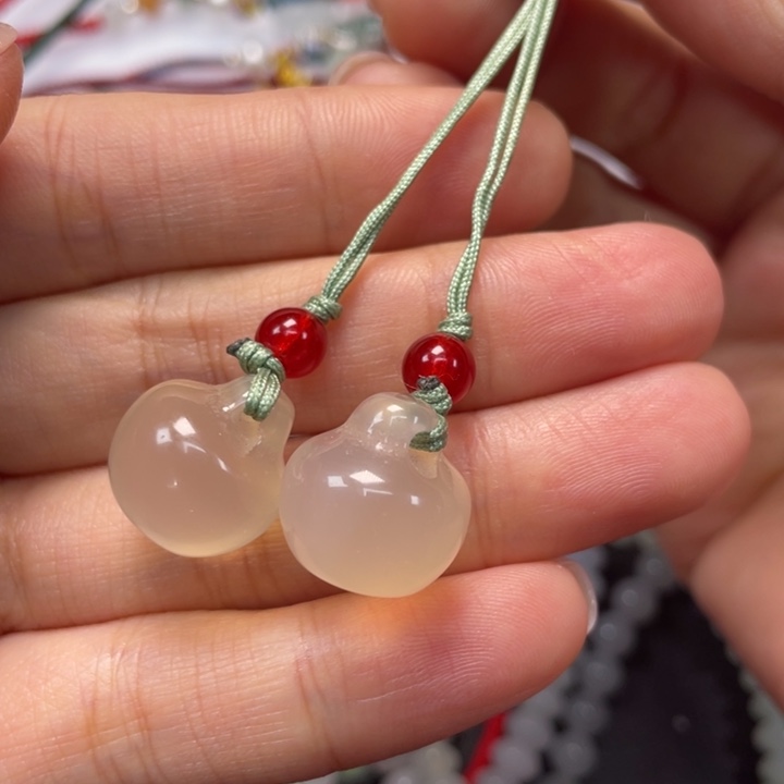 玛瑙/玉髓未镶嵌颈饰多样性发其一