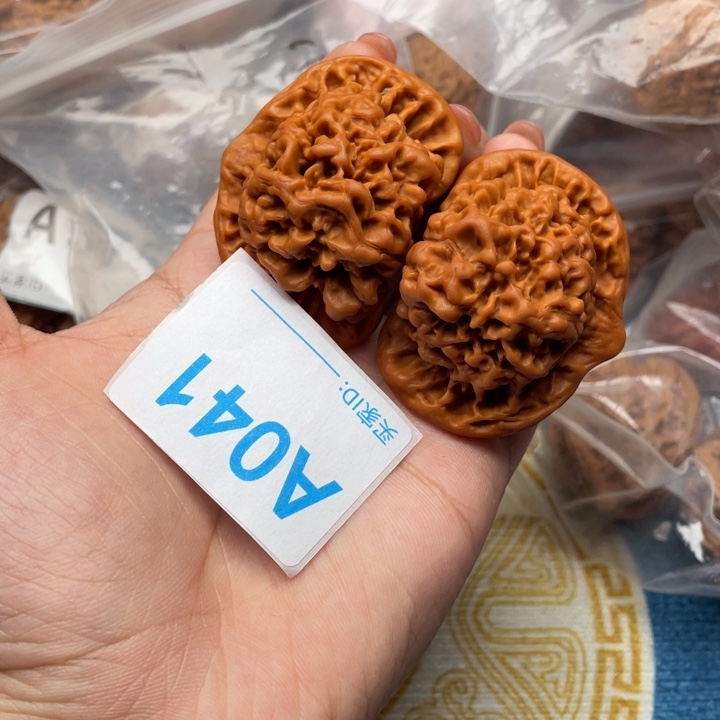 文玩核桃吊坠核桃