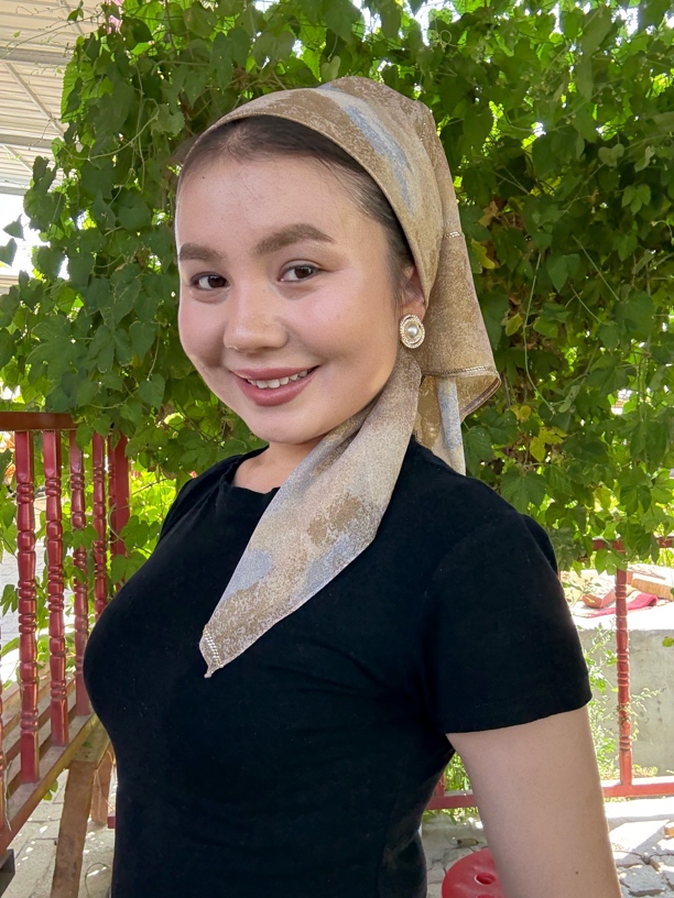 进口 细闪黄色调头巾 80*80