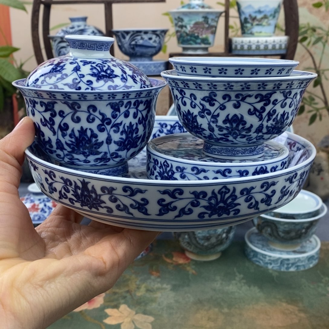 顺**然景德镇陶瓷学院副院长兼美术