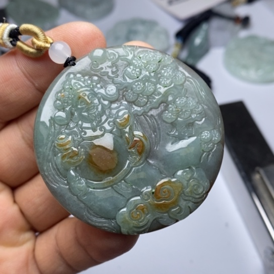 翡翠未镶嵌颈饰翡翠