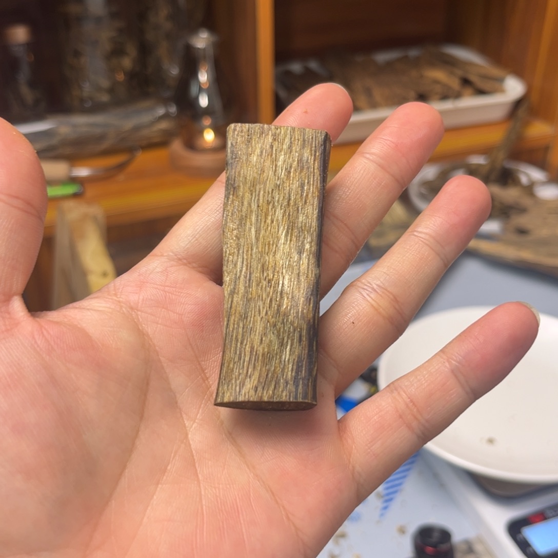 沉香沉香碎屑乌身12克