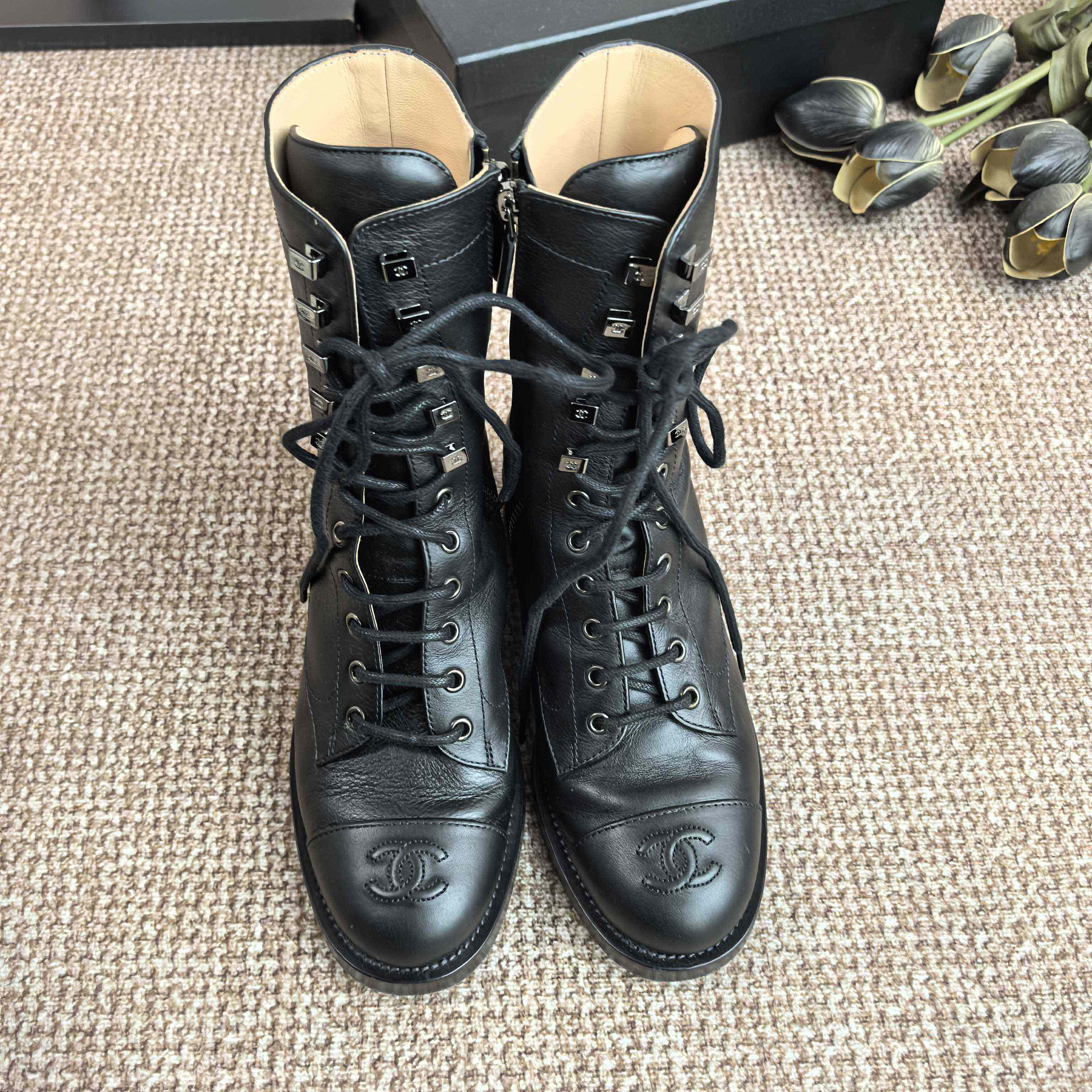 99新 Chanel/香奈儿 A10892 CHANEL 黑色 平底鞋 98新 37.5码