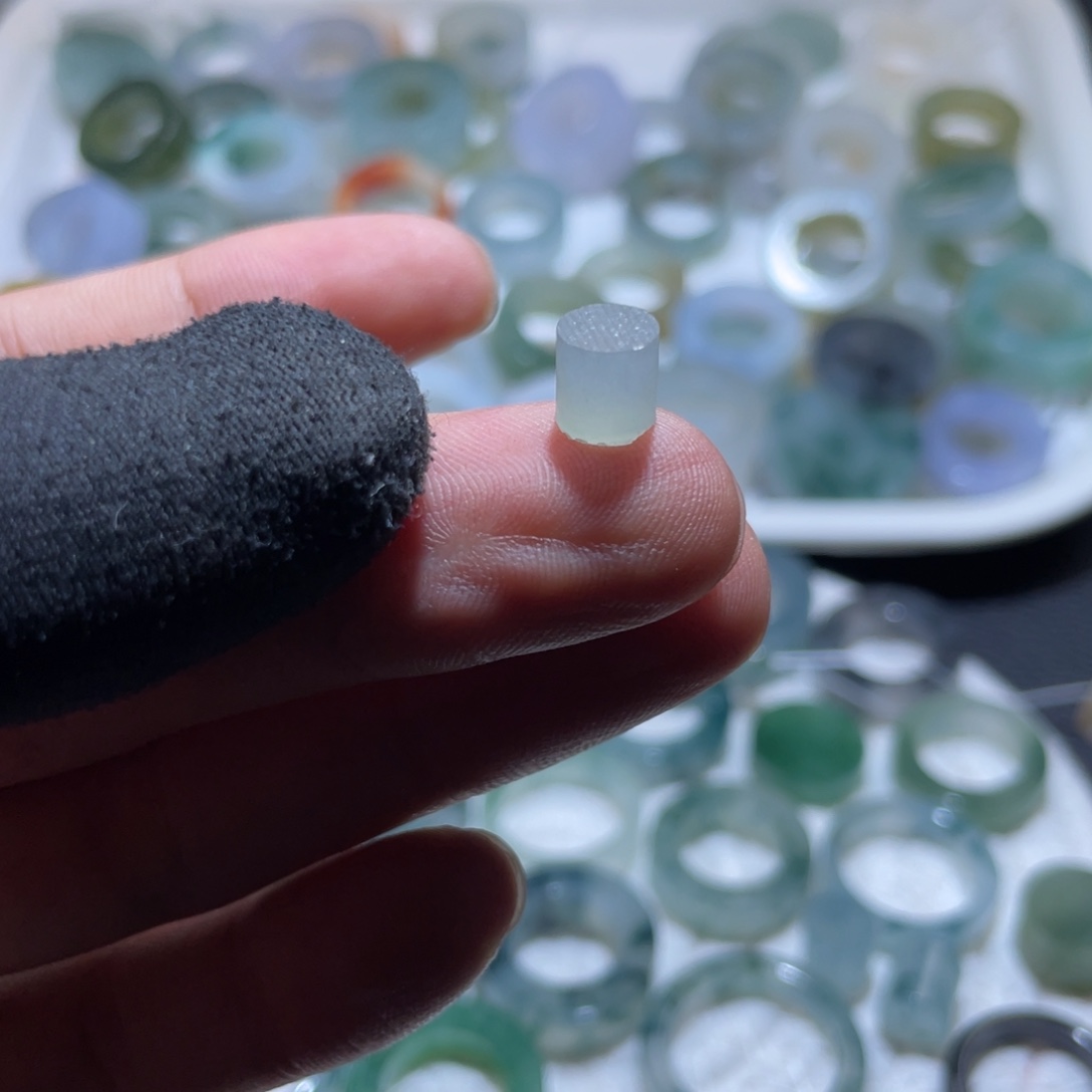 定制翡翠未镶嵌天然翡翠