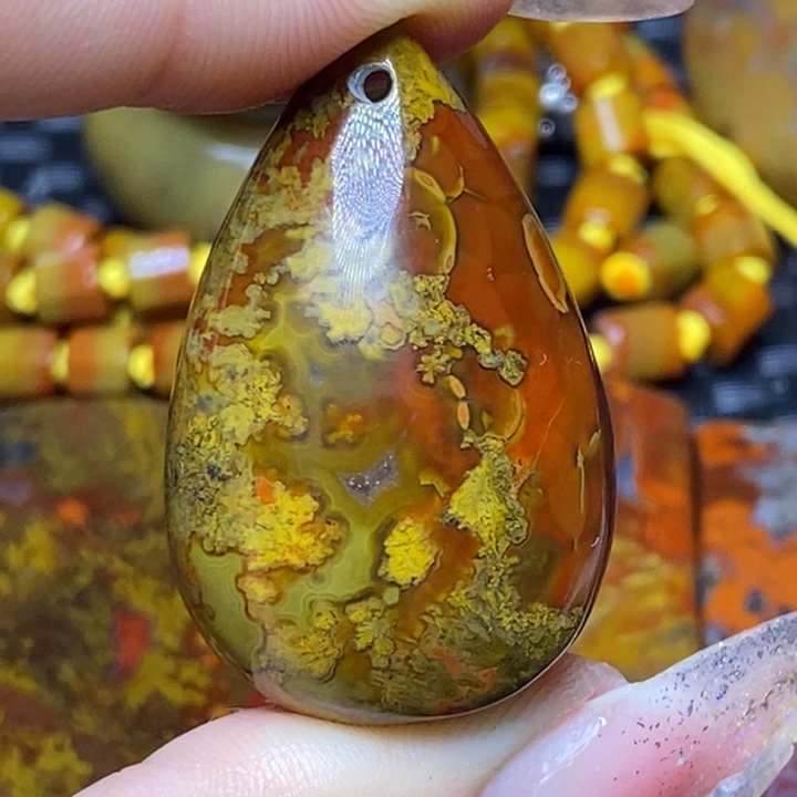 玛瑙/玉髓颈饰未镶嵌