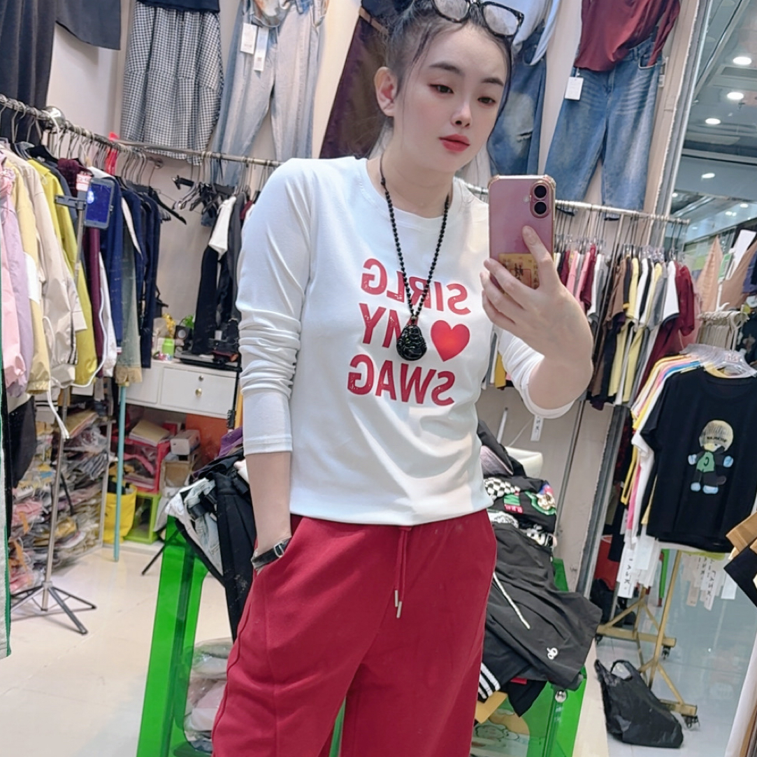 新款长袖爱心圆领正肩弹力显瘦百搭女t