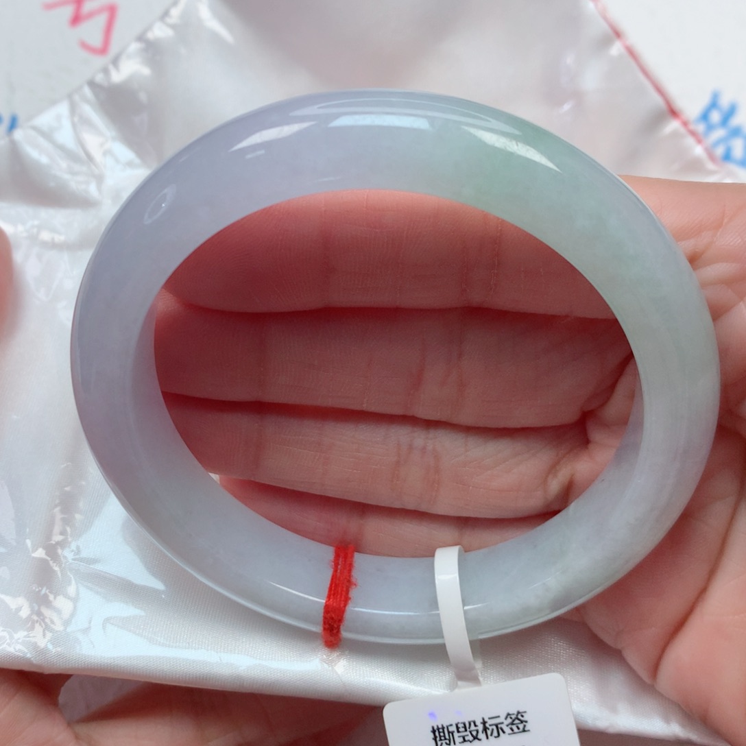 翡翠手镯未镶嵌60.7圈 半粉半晴 完整度高