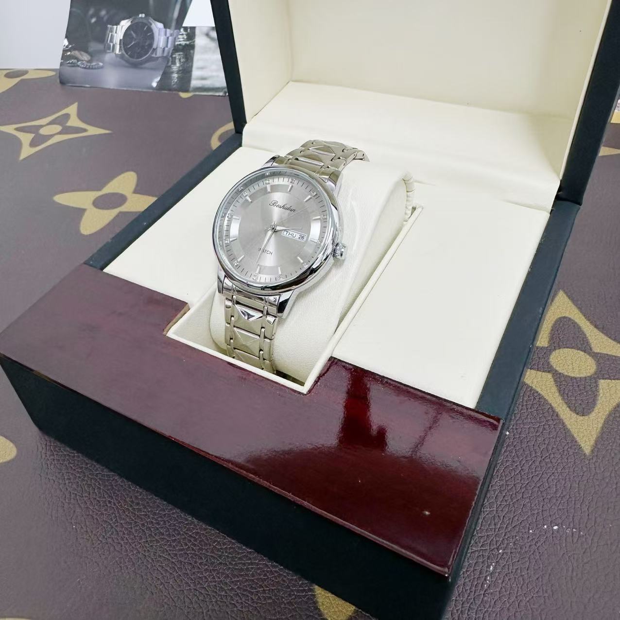 【灰盘】时尚轻奢蝶飞系列高级灰双日历防水夜光男士手表9122G专属