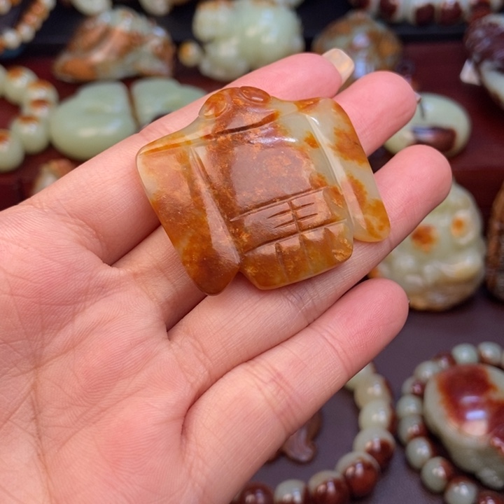 岫岩河磨玉（透闪石质玉）未镶嵌挂件