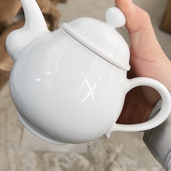 盘高岭土手工壶一个陶瓷