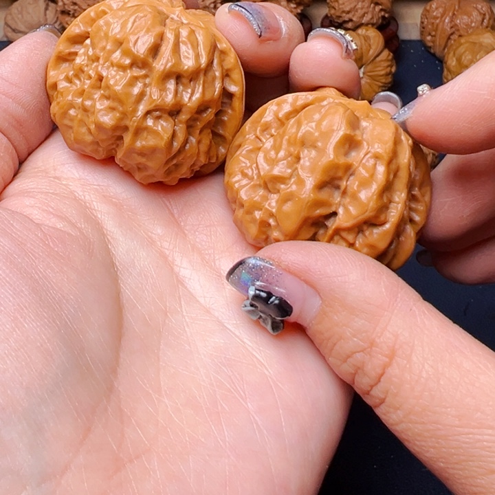 文玩核桃吊坠蛤蟆42