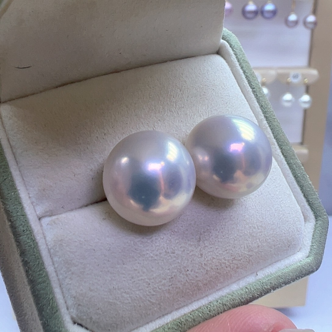 18K金镶嵌淡水珍珠耳饰