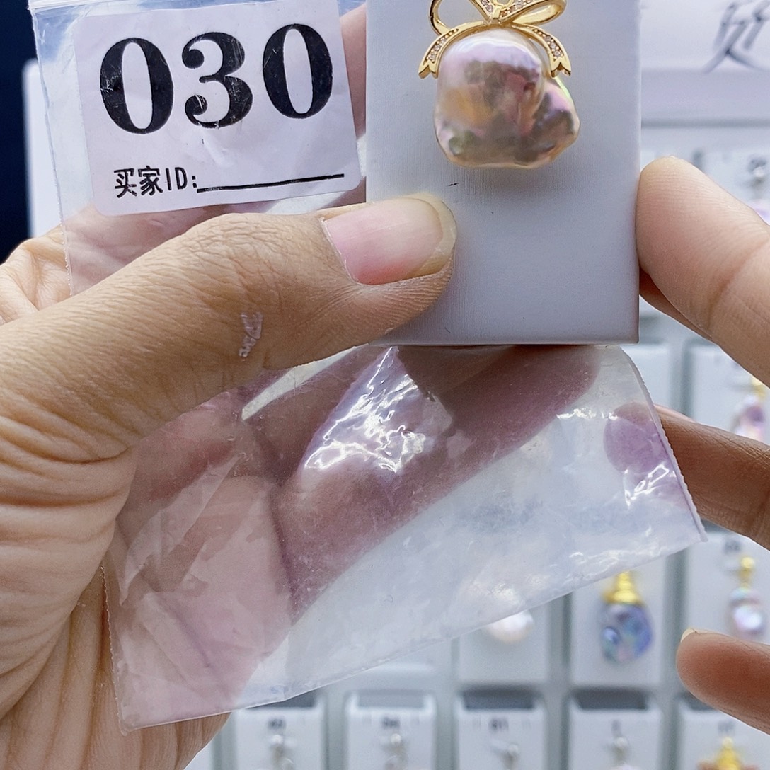 淡水珍珠颈饰钛钢