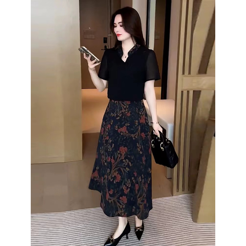 花开假两件 时尚轻奢亲肤透气中长款连衣裙条纹气质显瘦