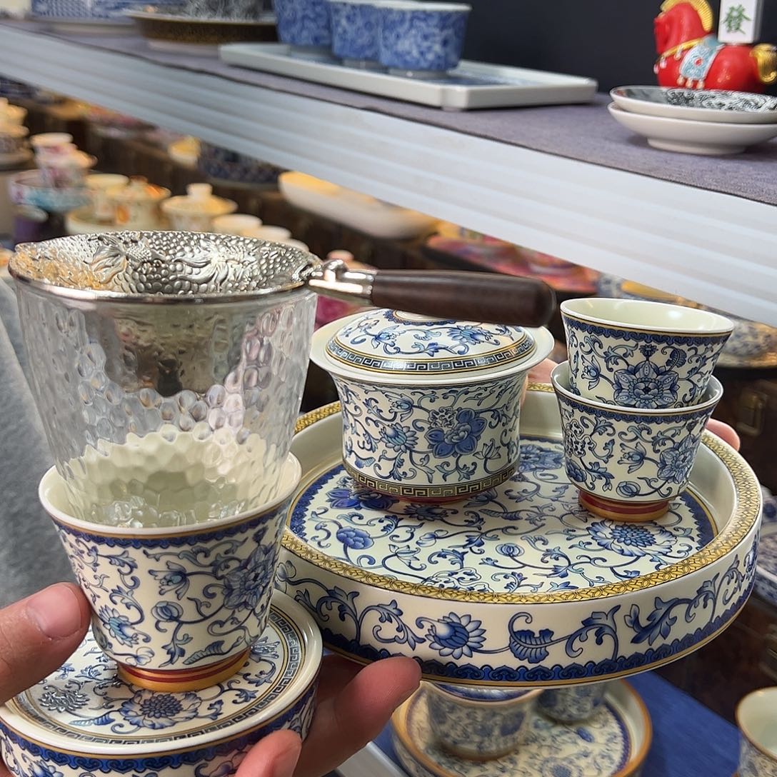 我们的目标是成为一个优秀的人