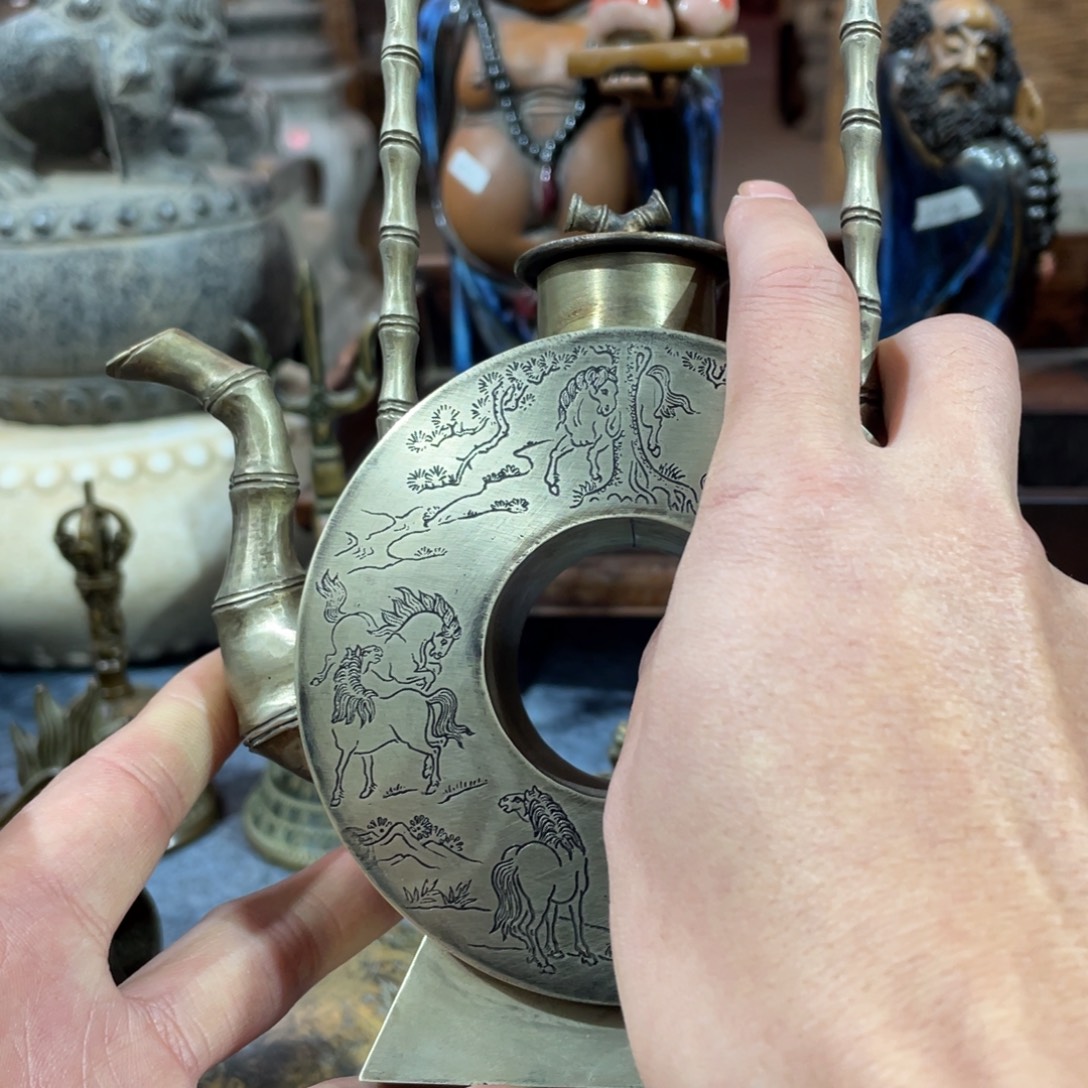 朱***铜一个人在一起的时候我