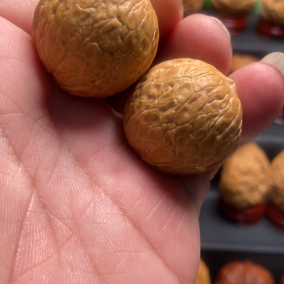 文玩核桃吊坠蛇皮球30尺