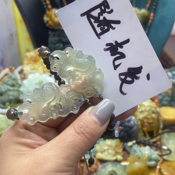 蛇纹石玉合金颈饰